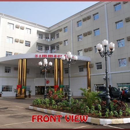 Immaculate Royal Int'L Hotel Owerri Exteriör bild