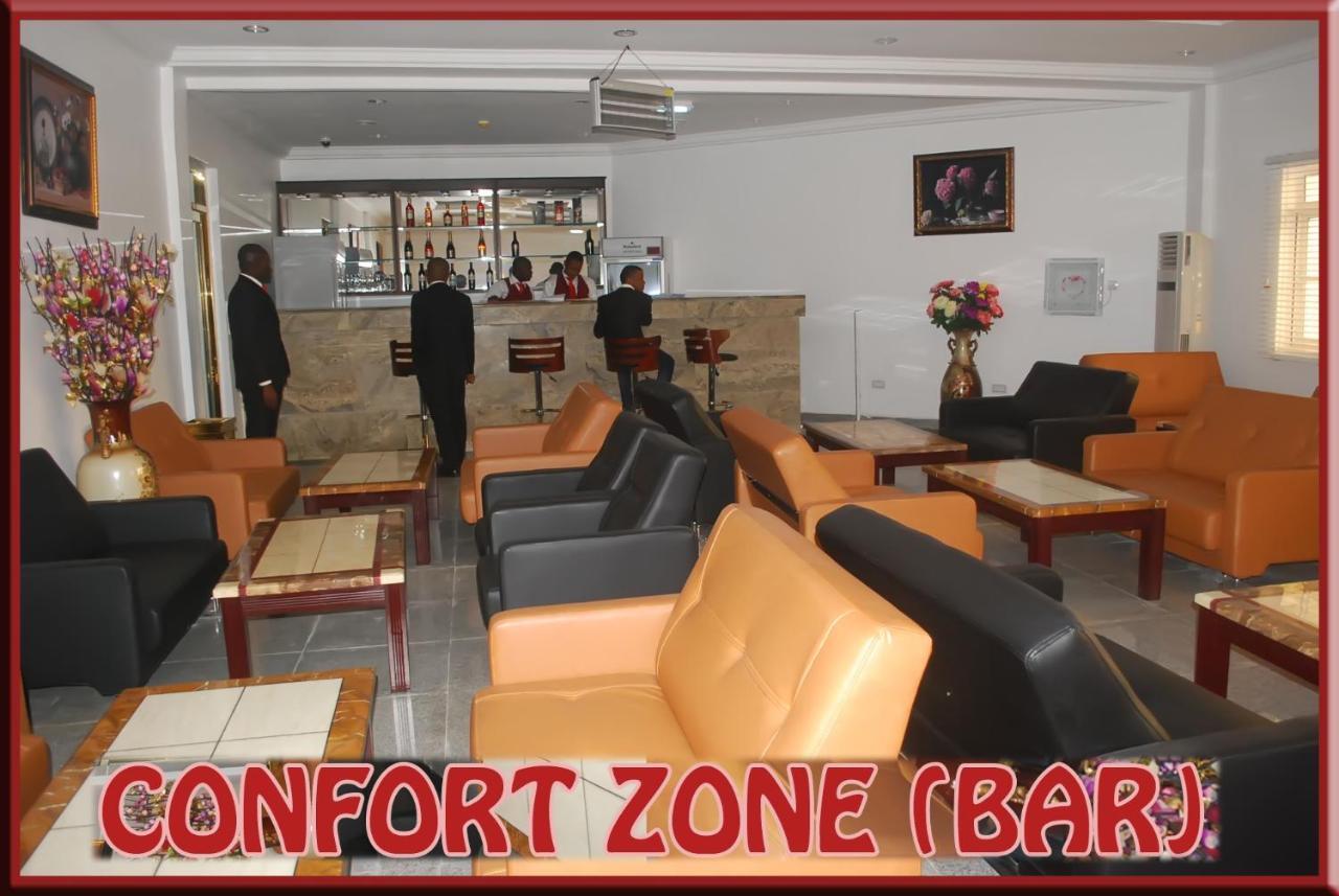 Immaculate Royal Int'L Hotel Owerri Exteriör bild